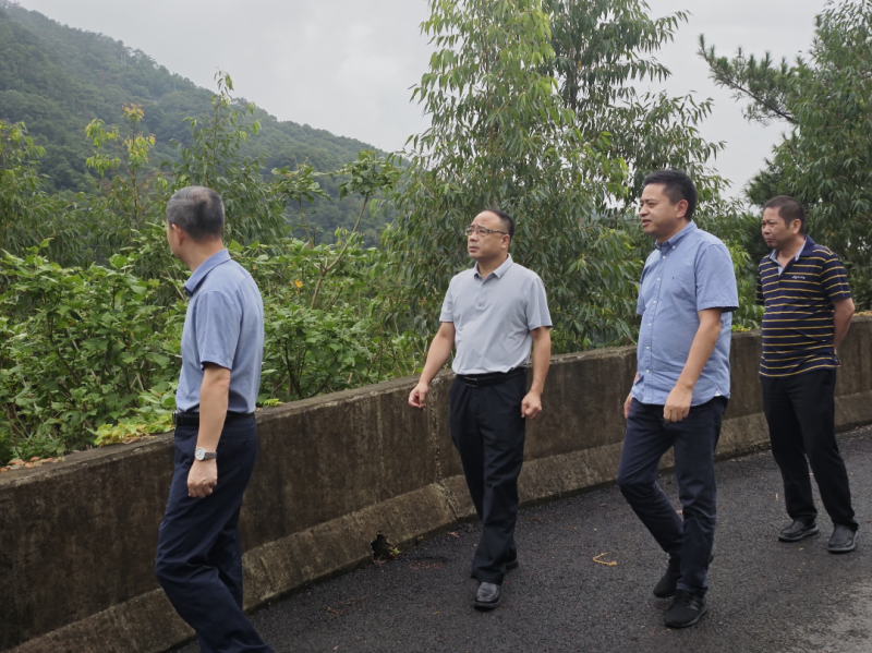 福建省林业局领导赴福州植物园指导松材线虫病疫情防控工作