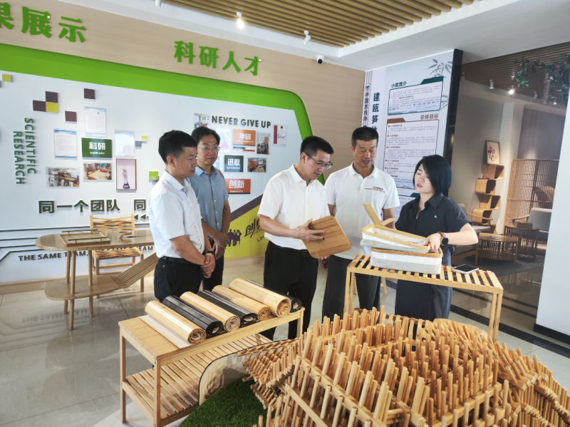 福建省林业局领导赴南平指导推进林业科技工作