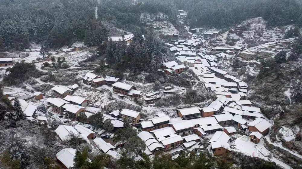 龙岩市长汀县丁屋岭村。邱嘉瑞摄